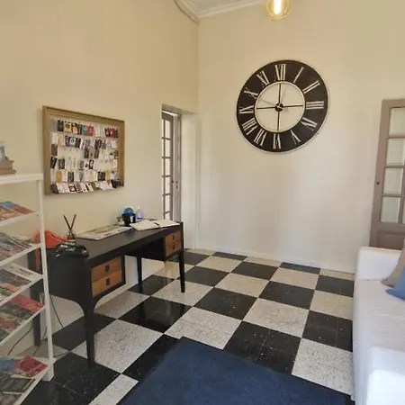 Panzió La Bastide Des Arts *