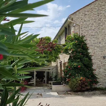 La Bastide Des Arts Frühstückspension *