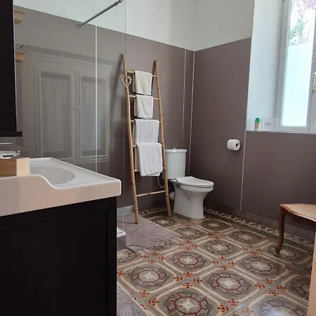 La Bastide Des Arts Bed & Breakfast